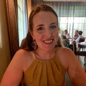 Meet your Posher, Laura